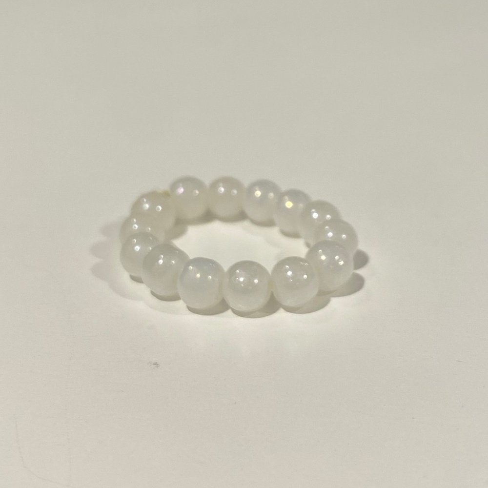Pearl ring (Stretches)
